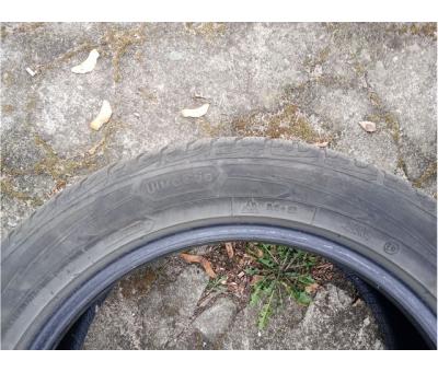 Продам зимову гуму Goodyear UltraGrip Ice+ 215/55 R17