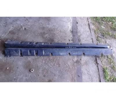 Накладка на порог (наружная) Mitsubishi Carisma MR910491