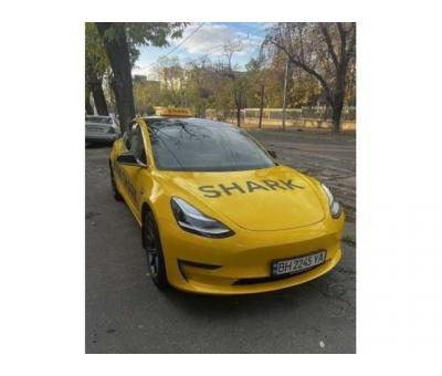 Водитель на авто службы,   водій на авто таксі,   оренда таксі