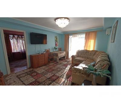 Оренда власної 4-к квартири в Києві. Бул. Л. Українки 9, метро Печерська, Гулівер. Тривало або добов
