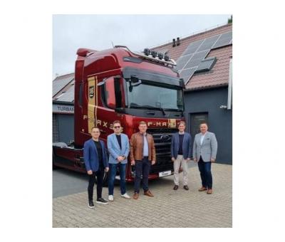 Тент або рефрижератор | Робота для водіїв C+E у Польській фірмі